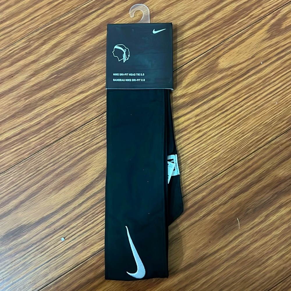 Nike dry fit head tie 2.0